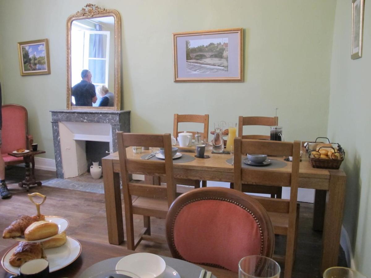 Bed and Breakfast Chezlola Civray  Exterior foto